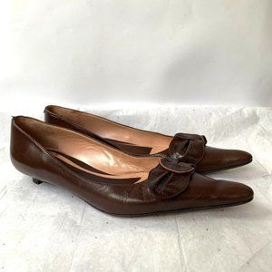 Albert Nipon Brown Leather Pointed Toe Kitten Heels Floral Detail - Size 8 Spain